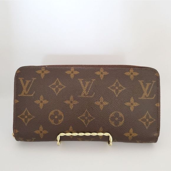 Louis Vuitton Handbags - Louis Vuitton Monogram Zippy Wallet